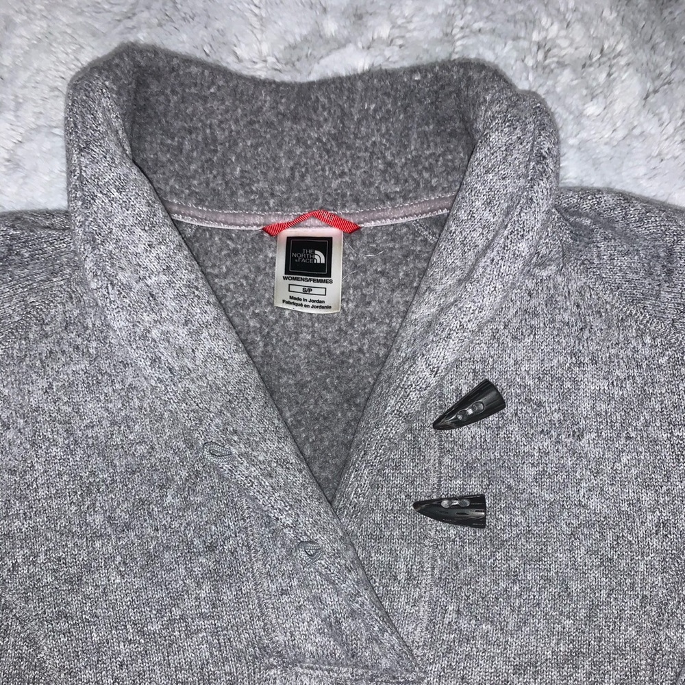 The North Face Grey Pullover Jacket - Picture 2 of 4